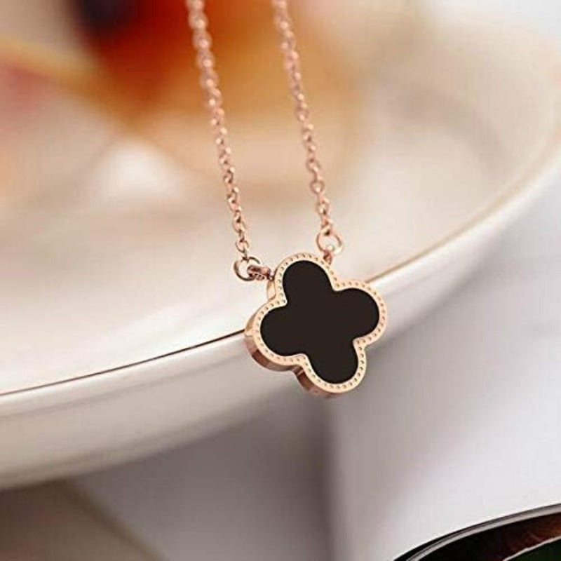 Elegant Pendant Chain Necklace with earrings